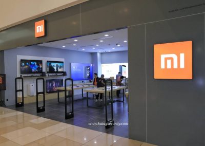 Mi - 4